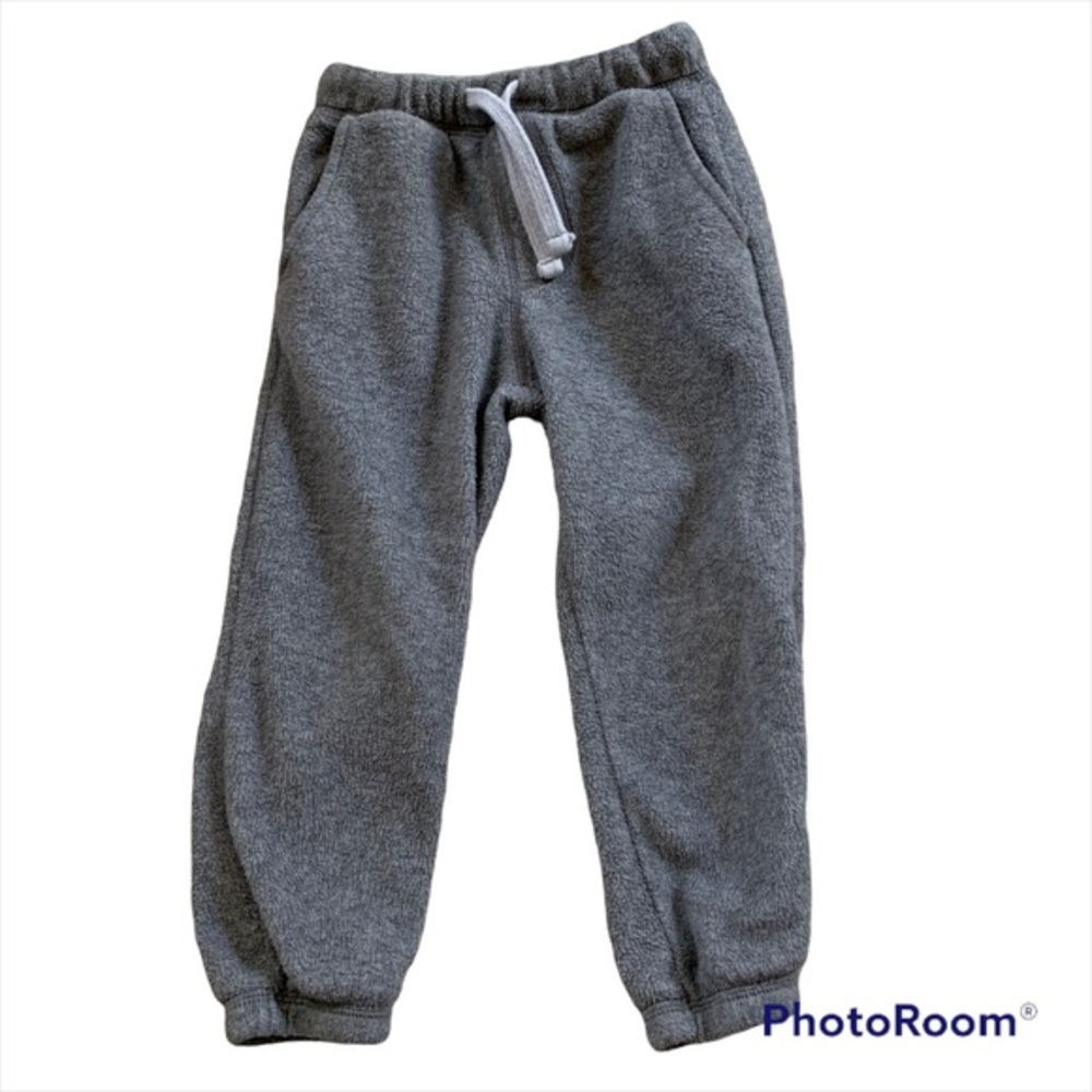 3/$10 Carter’s fleece pants